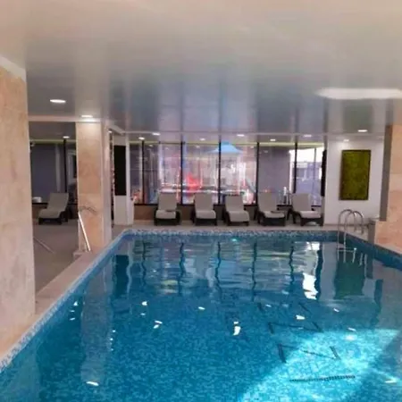 Bel-marina Pool & Apartamento